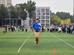 羽毛球公开赛激战正酣